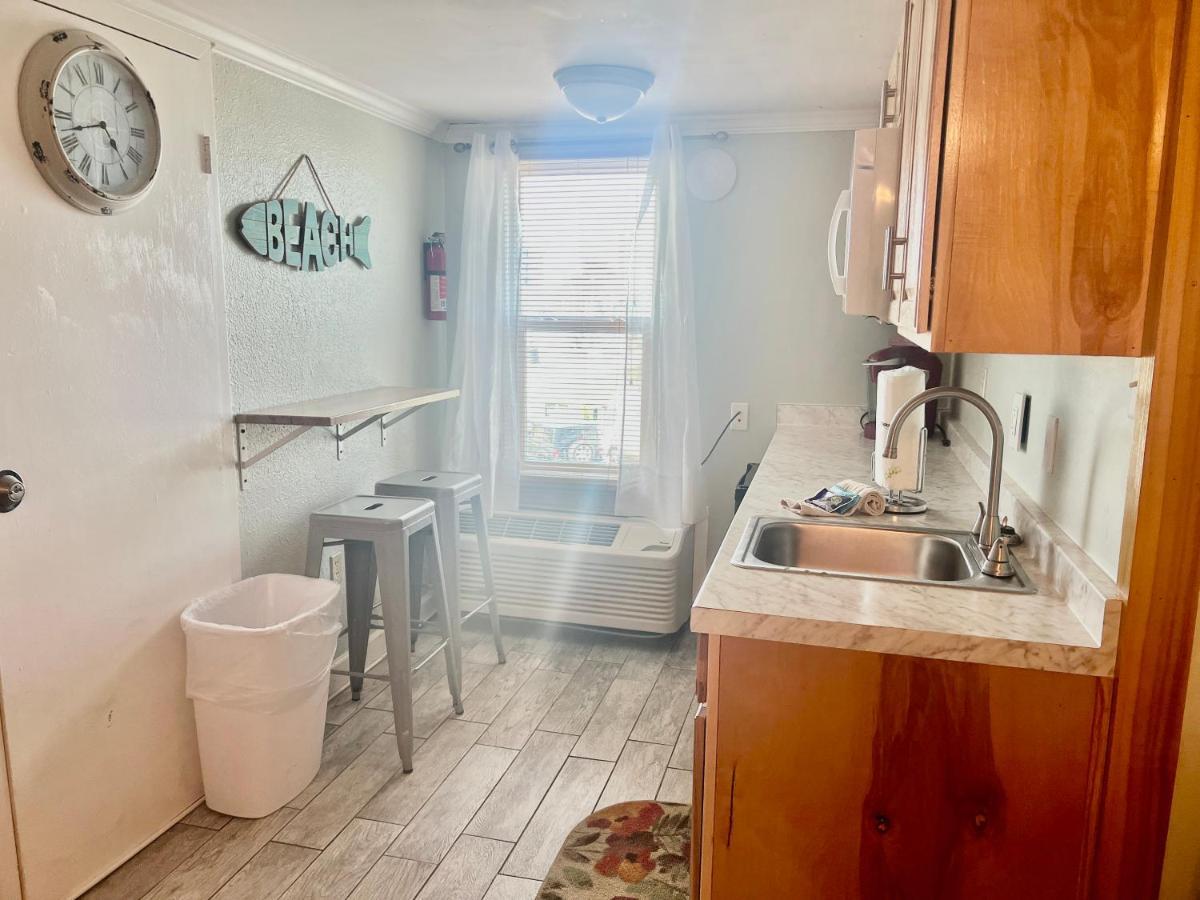 גולף שורז Budget Friendly Condo Perfect For A Romantic Getaway Within Walking Distance To The Beach! מראה חיצוני תמונה